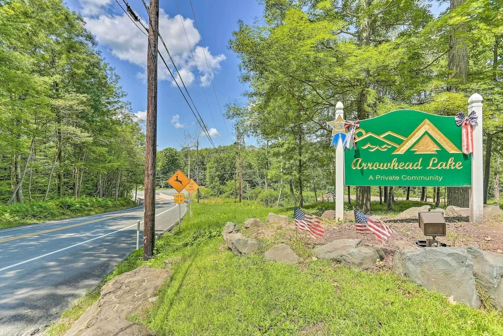Poconos Hideaway in Arrowhead Lake w/ Game Room!