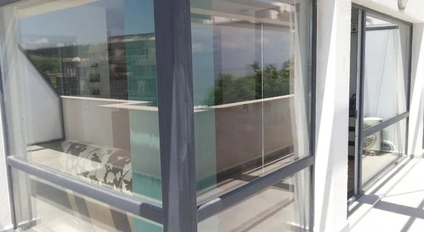 Azur Apartments