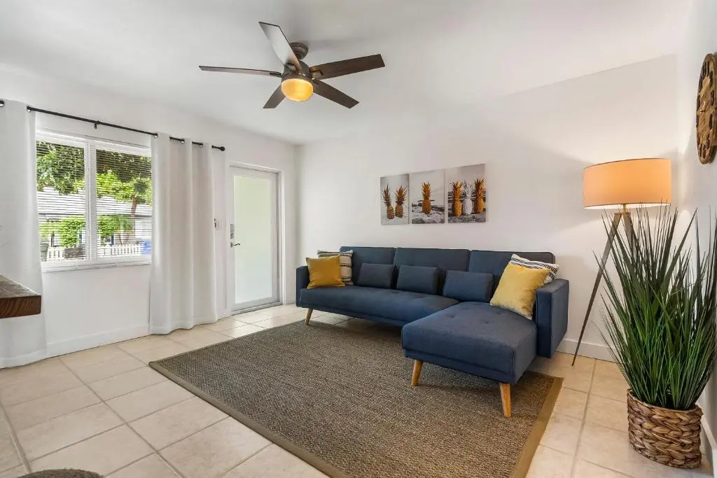 Alani Bay Premium Condos
