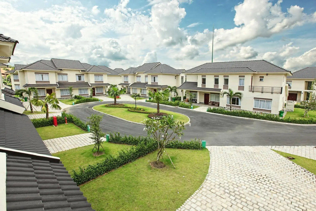 Lakeview Villas and Vietnam Golf Club - Ho Chi Minh City