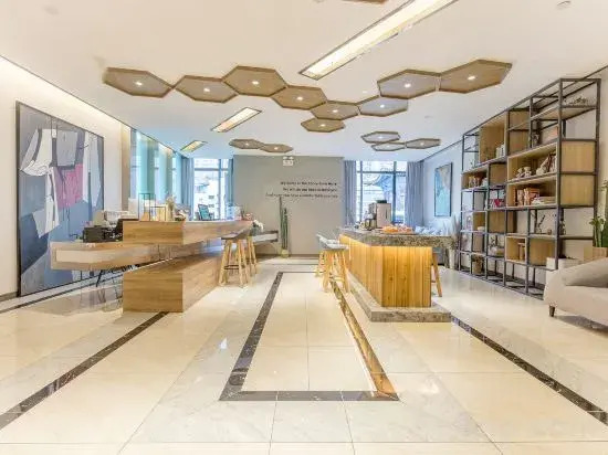 Cheezo High altitude river view Hotel ( Jiefangbei hongyadong store)