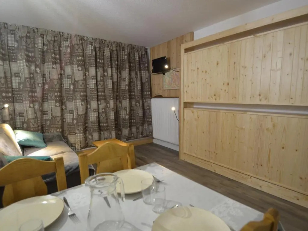Appartement Les Menuires, 1 pièce, 4 personnes - FR-1-452-174