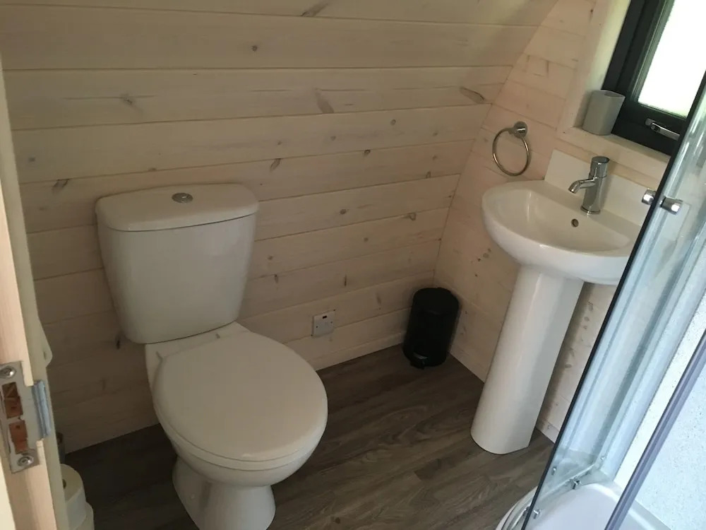 Low Greenlands Holiday Park - Luxury House & Luxury Glamping Pods