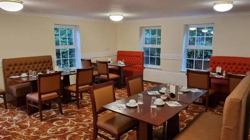 Royal Swan, Ashley Manor - B&B