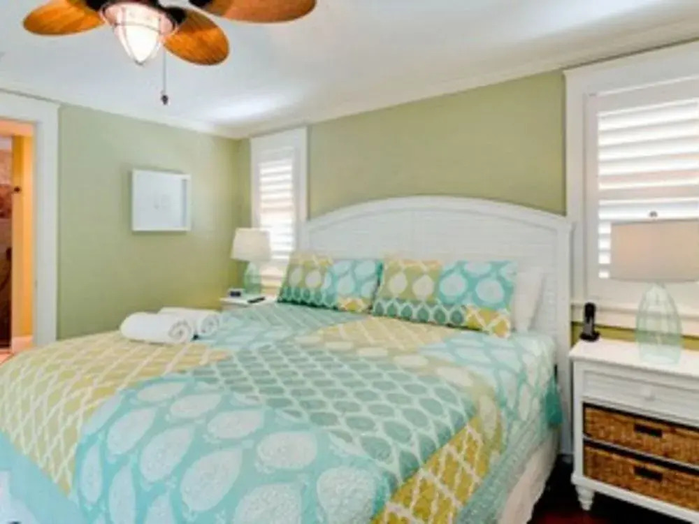 Paradise Pointe