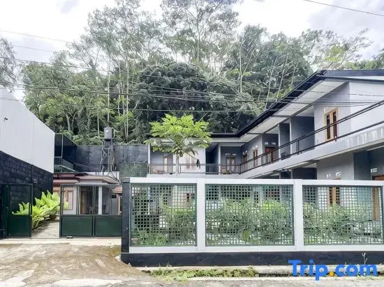RedDoorz Syariah at Tigadua Wonosobo