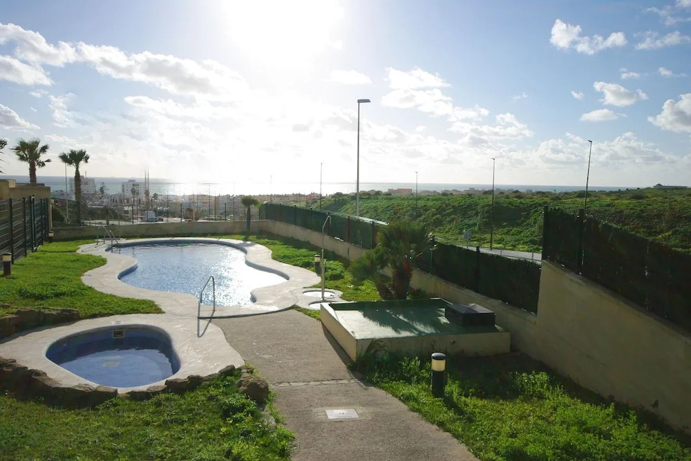 Apartamento con Piscina