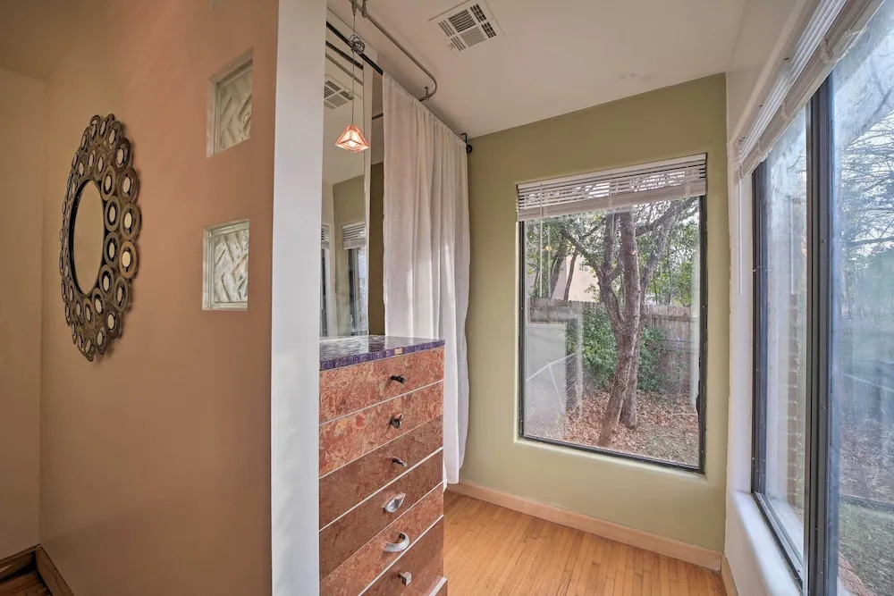 Tulsa Rental Home - Walk to Philbrook Museum