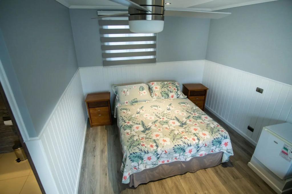 Inaki Uhi Hotel