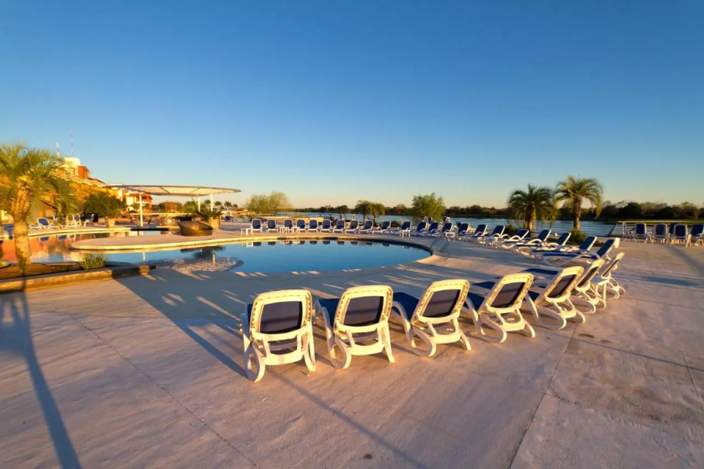 Yacht & Golf Club Paraguayo, a Tribute Portfolio Resort