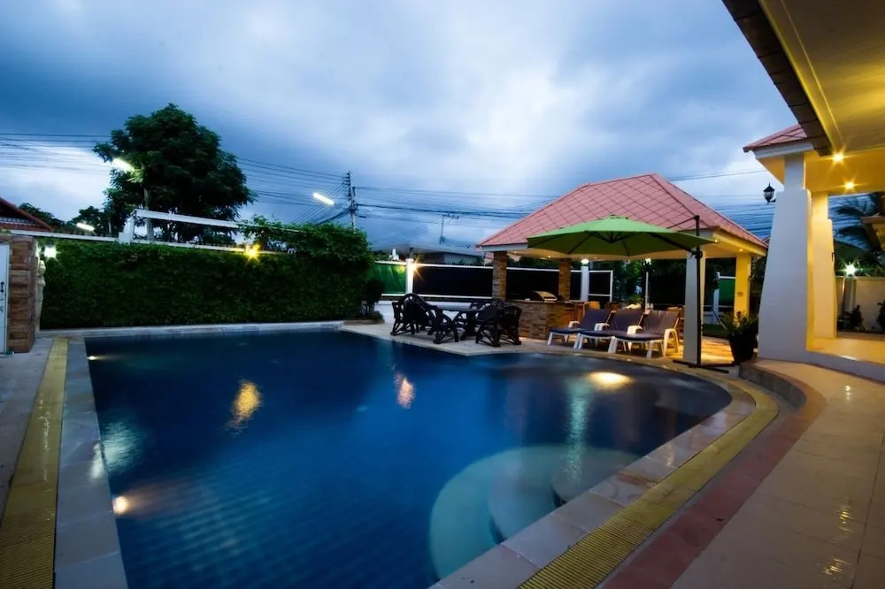 The Time Family 5 Bedroom Villa 92