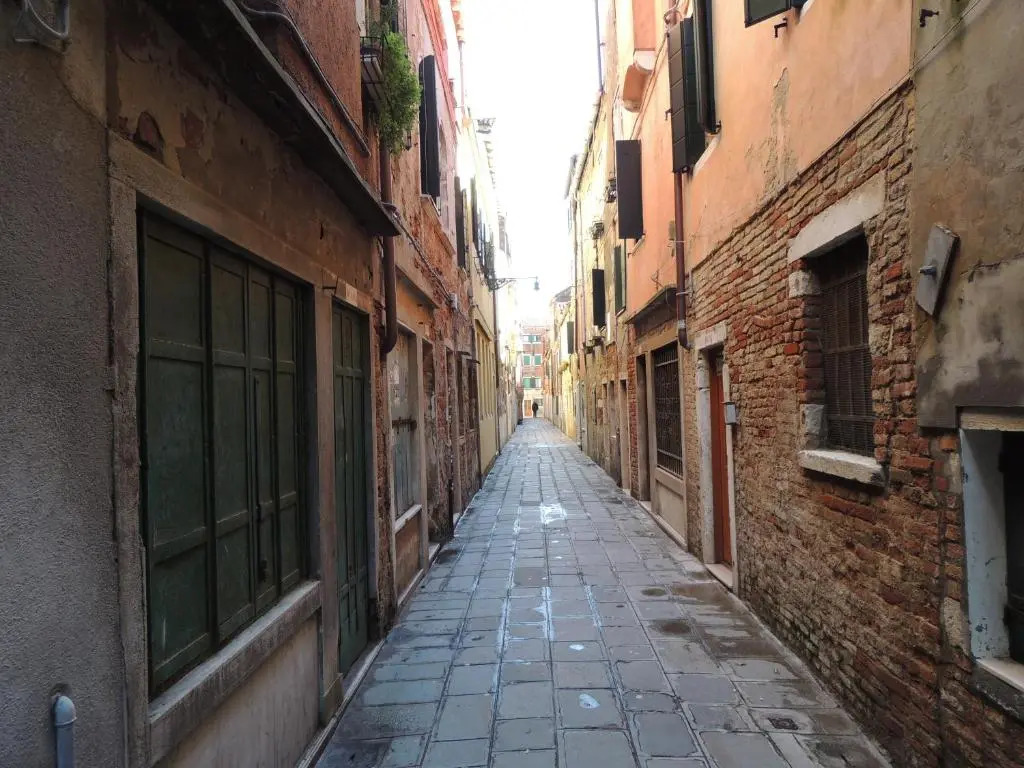 "Al Castello" Biennale - Venezia