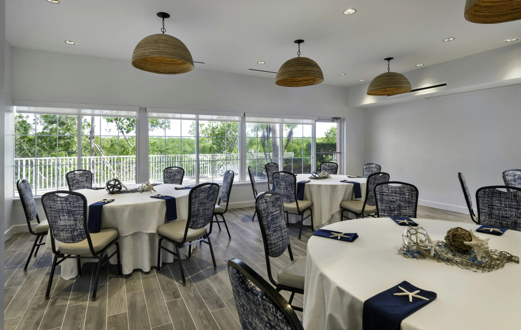 DoubleTree Suites by Hilton Naples