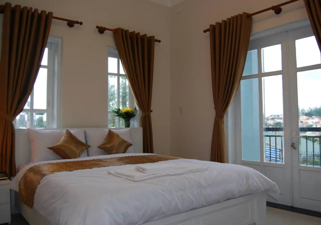 Hoa Tra Hotel