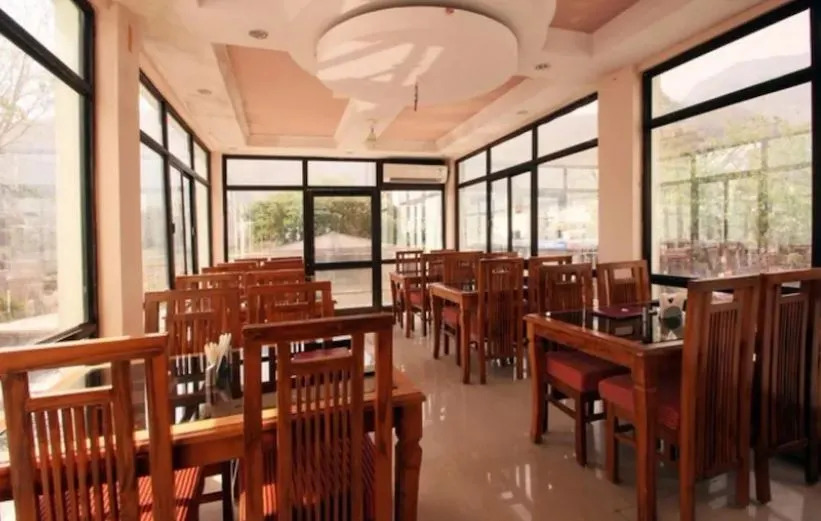 Hotel Leisure Palace