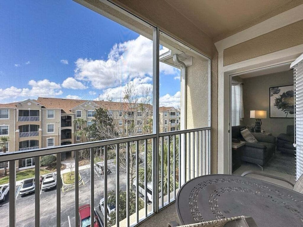 Create Magic Moments Steps Away From Waterpark 3 Bedroom Condo