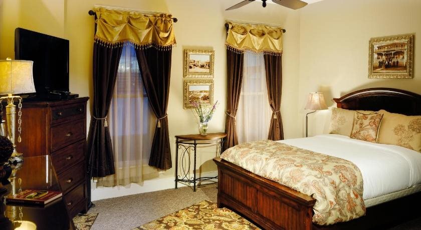 The Branson House