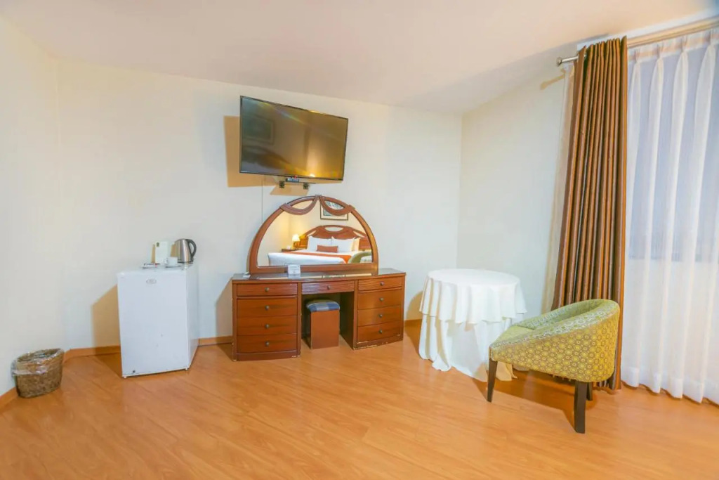Miraflores Colon Hotel