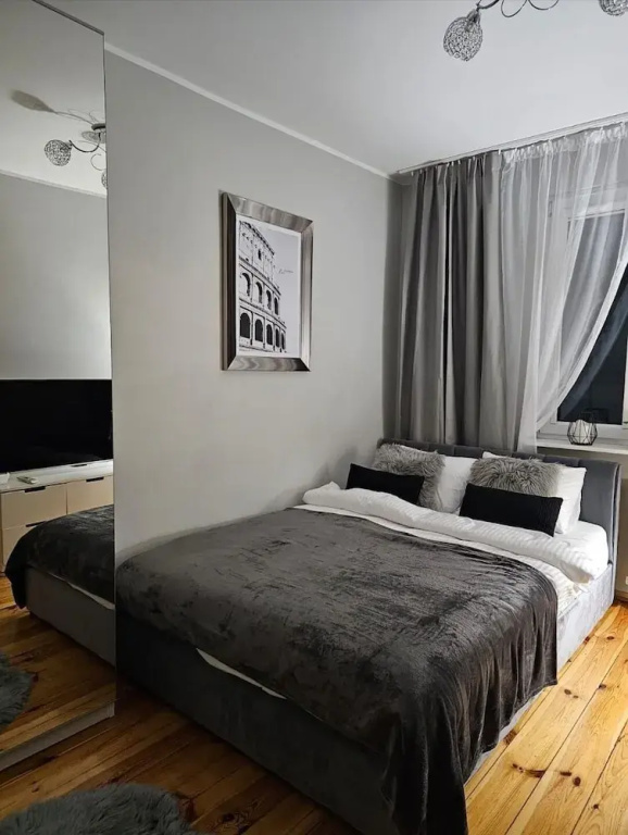 Lovely Apartment in Zyrardow, 10 min to Suntago Free Parking