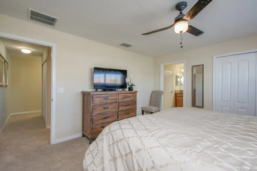 Fully Equiped 4 Bedroom Villa