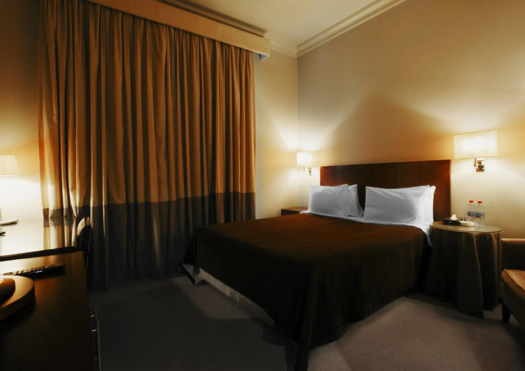 Royal Garden Hotel