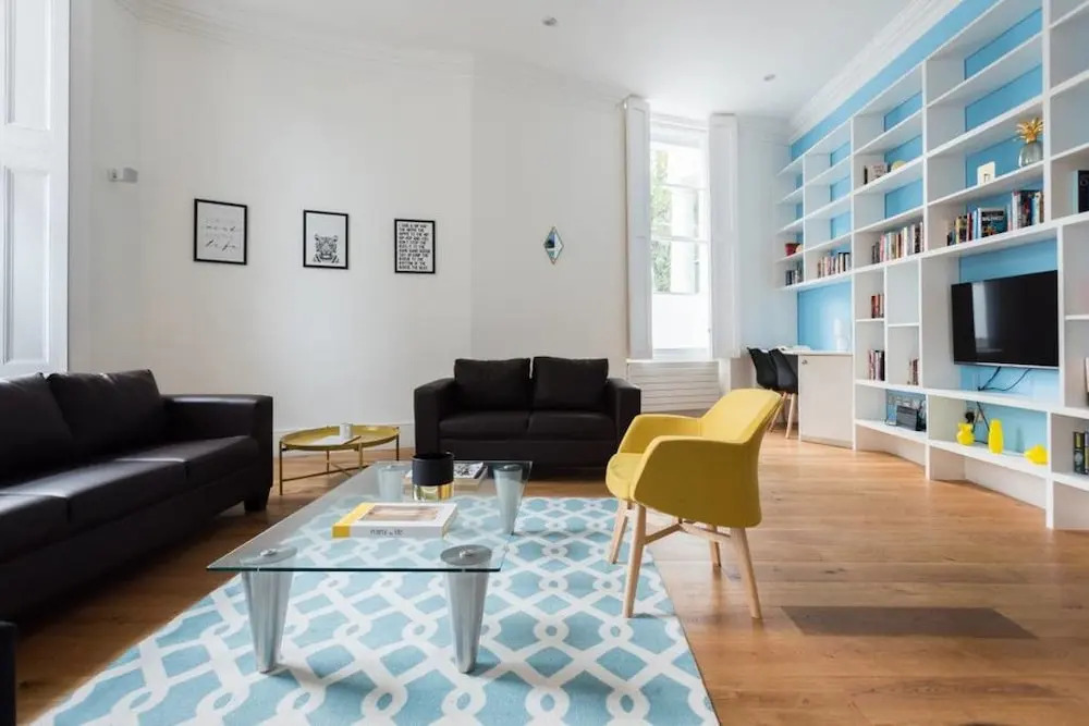 Beautifully designed 3 bed apartment in Bayswater