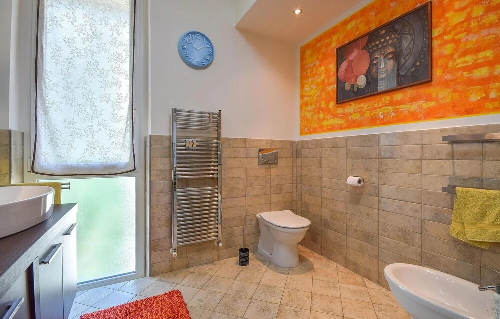 Beautiful Apartment in Genova Pra' With Wifi and 2 Bedrooms