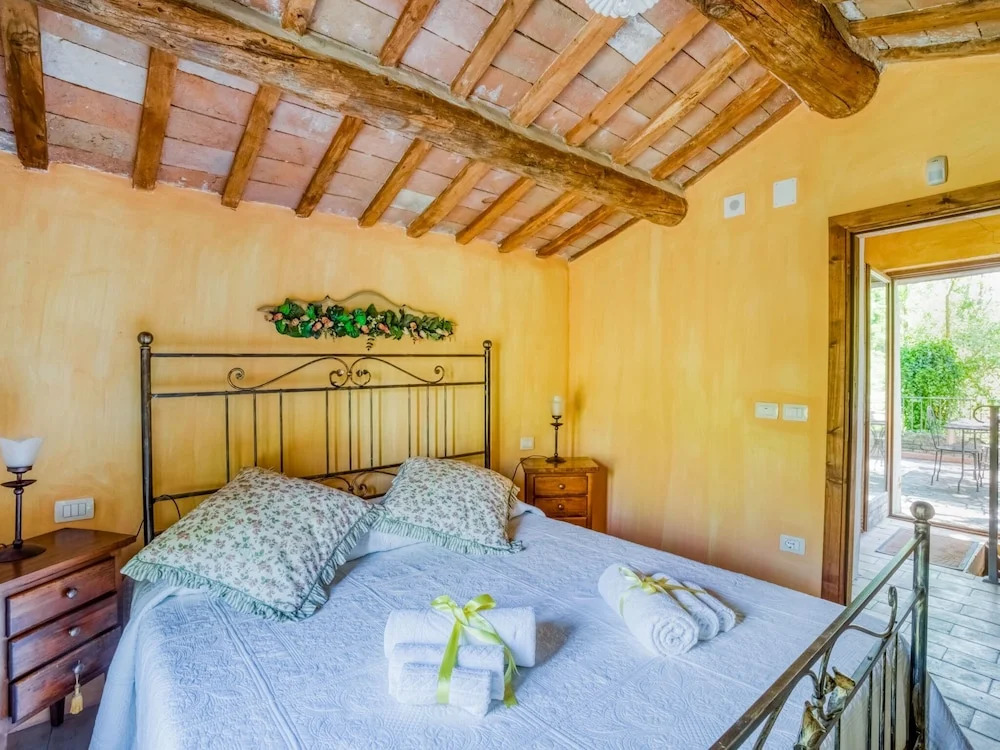 Rustic Home in Santa Vittoria in Matenano FM With Garden