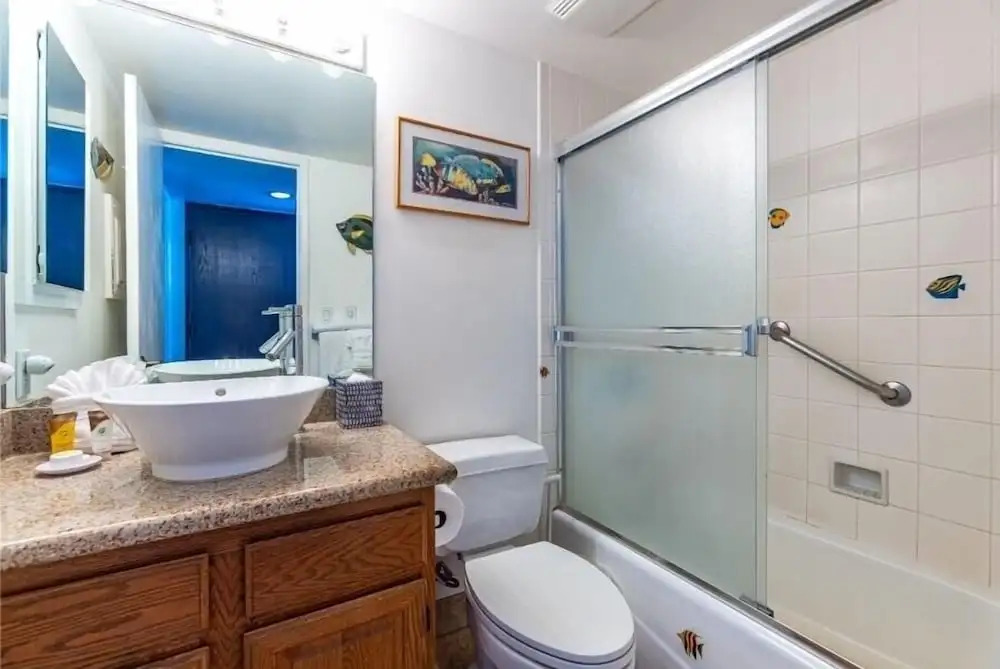 Kihei Beach, #507 1 Bedroom Condo by RedAwning
