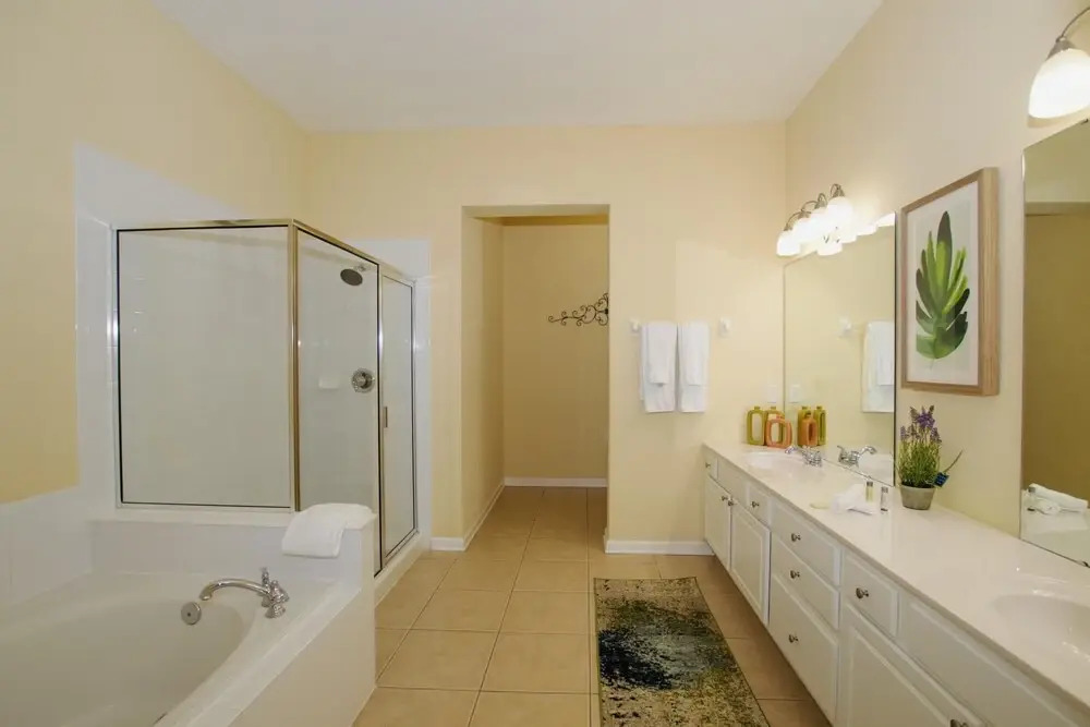 Vista Cay Luxury 4 Bedroom Condo 3120