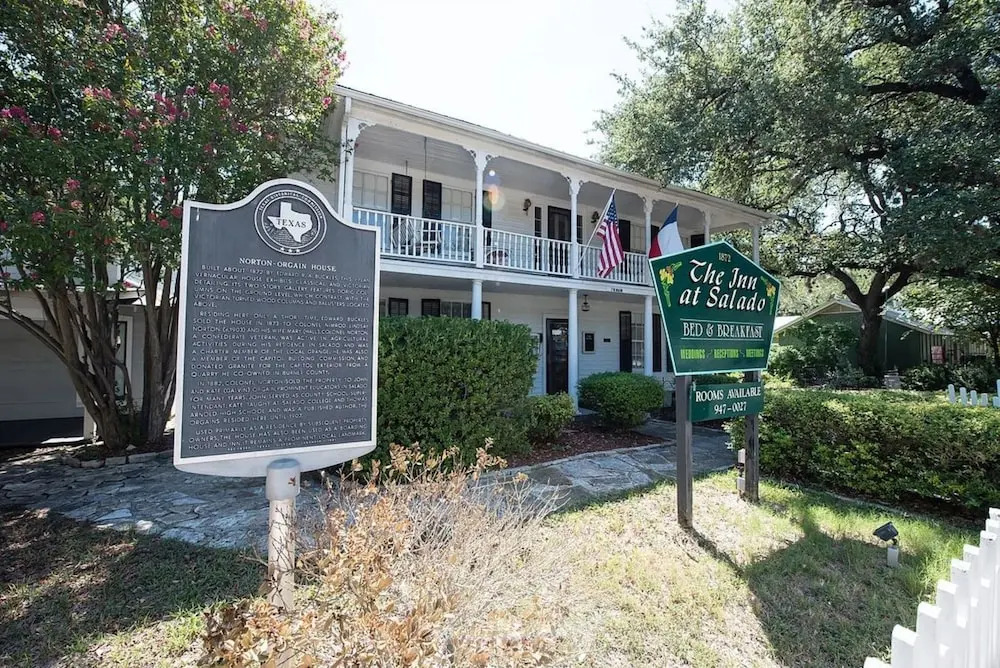 The Inn At Salado