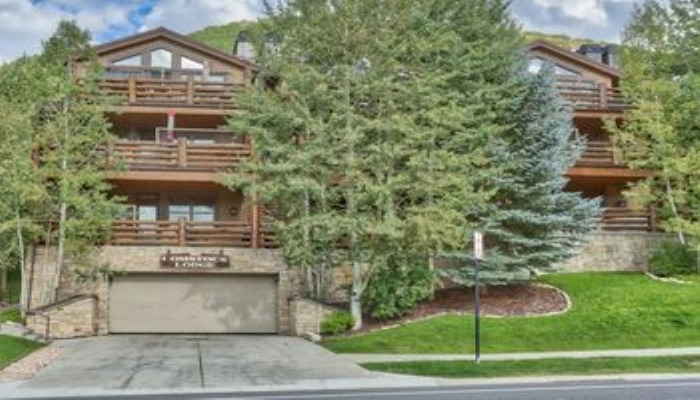 Comstock Lodge by Deer Valley's Signature Collecti