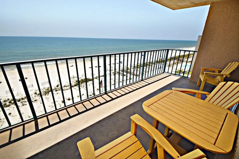 Surf Side Shores 2706 by RedAwning