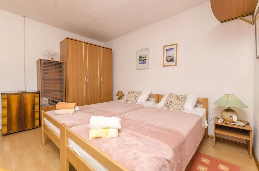 Apartment Snjezana