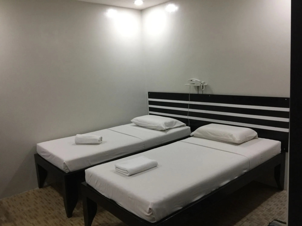 Sampaguita Suites Plaza Garcia