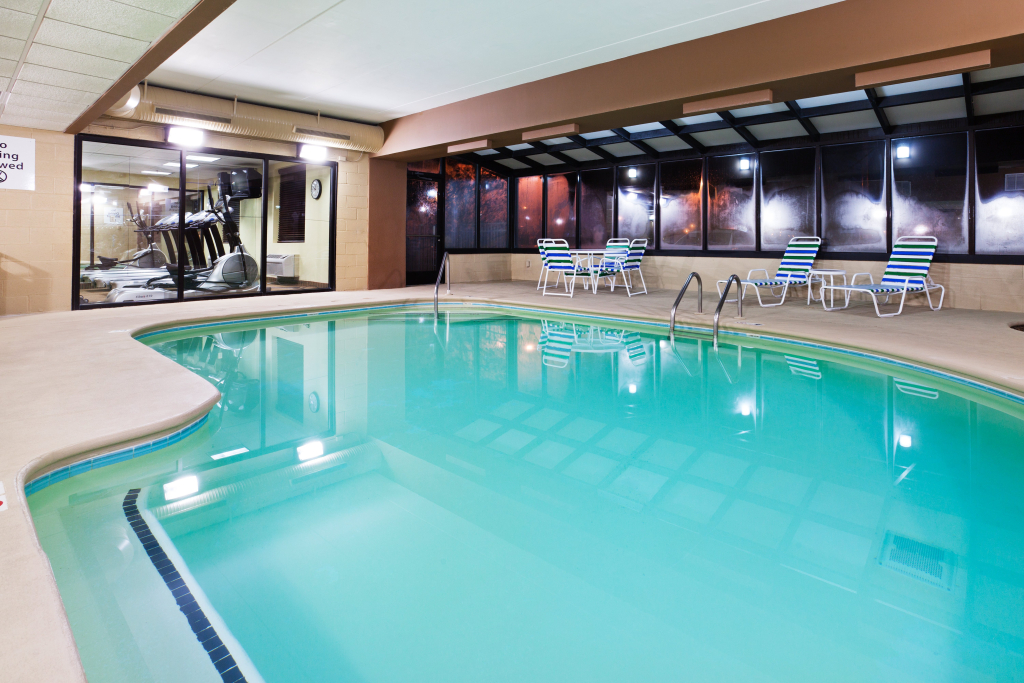 Holiday Inn Express & Suites Alcoa Knoxville Airport by IHG
