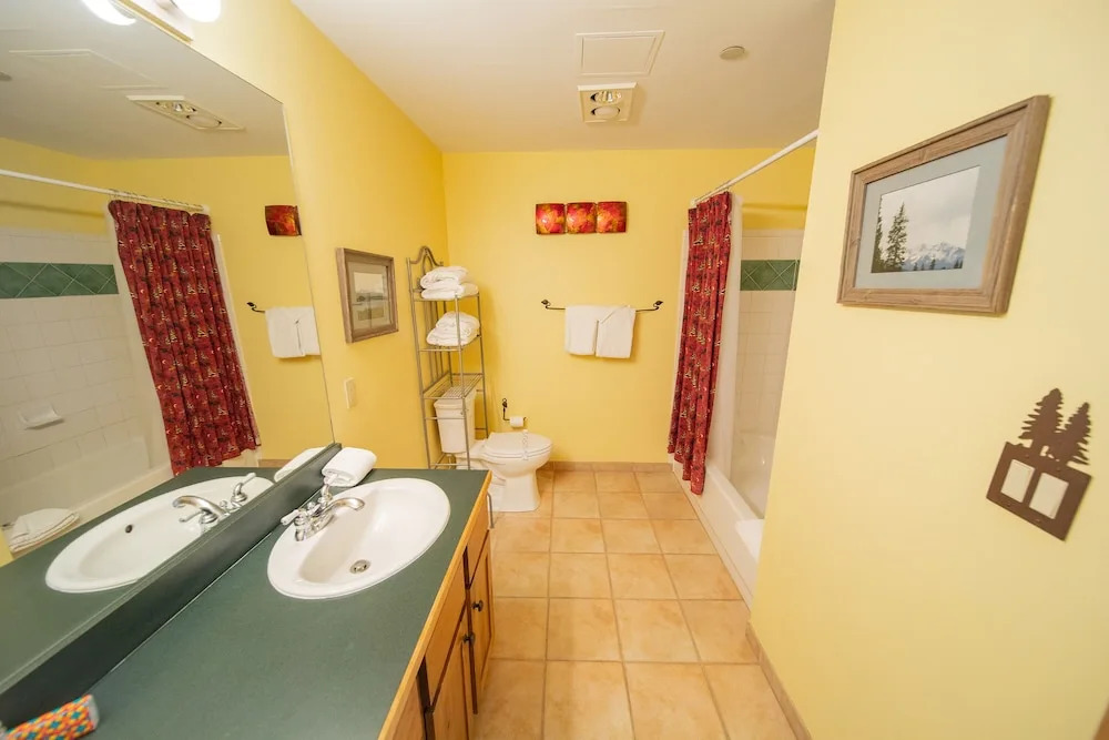 Black Bear 8035 by SummitCove Vacation Lodging
