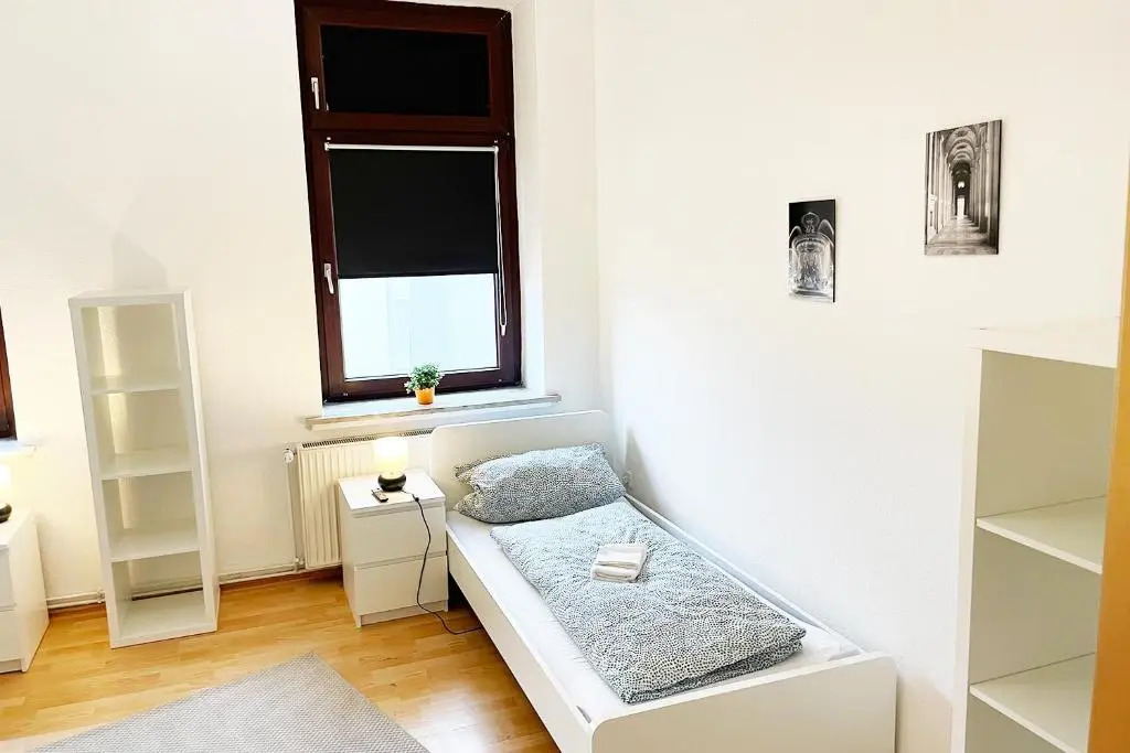 5 room apartment