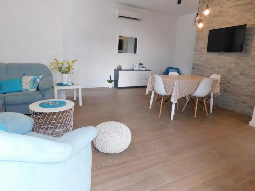 Apartman Karmen