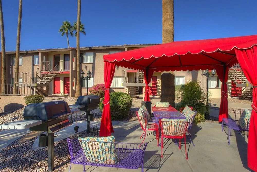 103 Fully Furnished 1BR Suite-Prime Location! by RedAwning