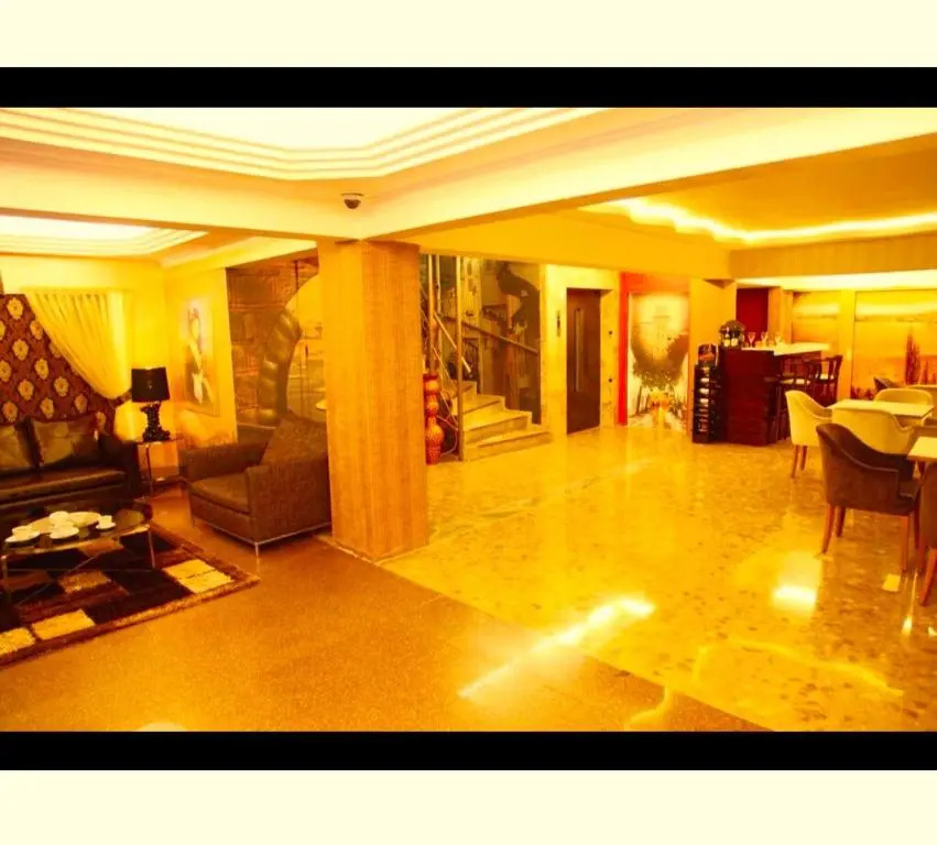 Lucid Otel