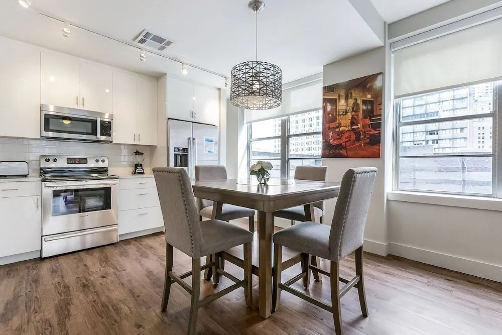 Elegant Condos in NOLA with Rooftop Pool