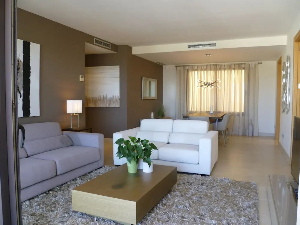 Luxurious Apartment With Spa Area