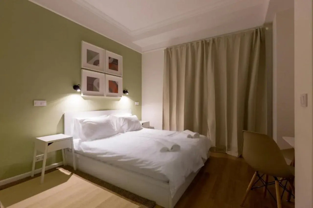 Dinostratus House - Boutique Studios