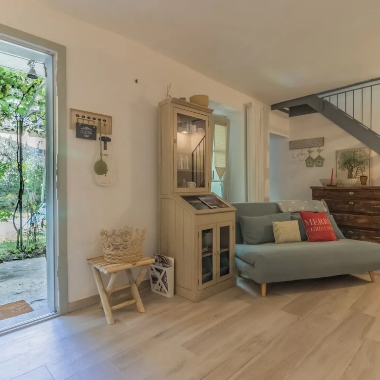 Green Garden House in Lierna