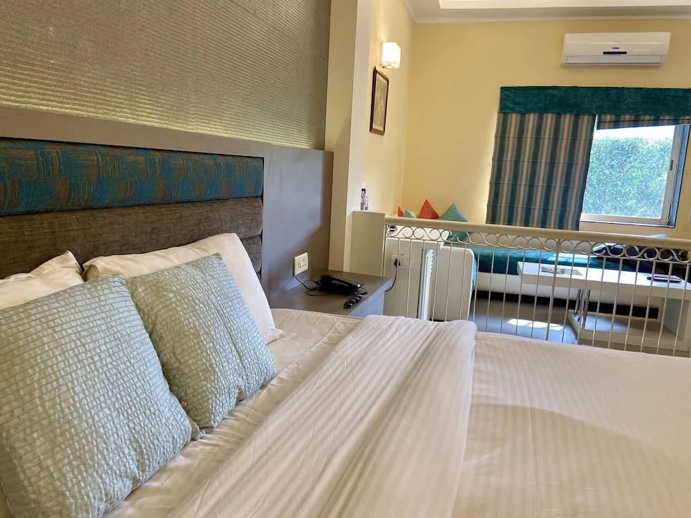 Status Club Resort