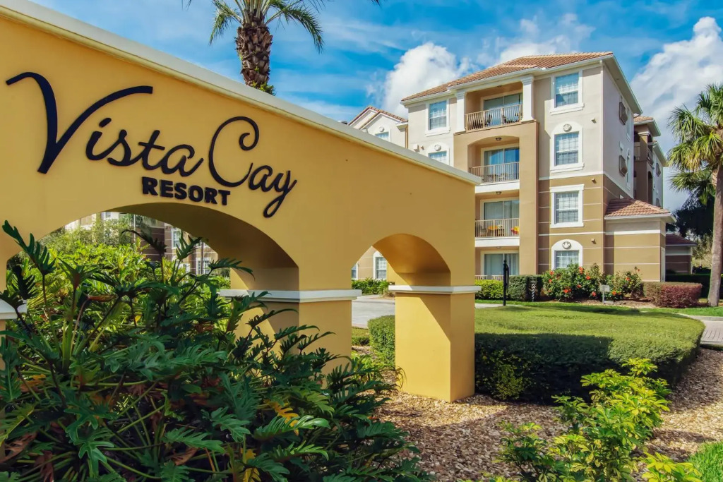 Vista Cay Luxury 4 Bedroom Condo 3117