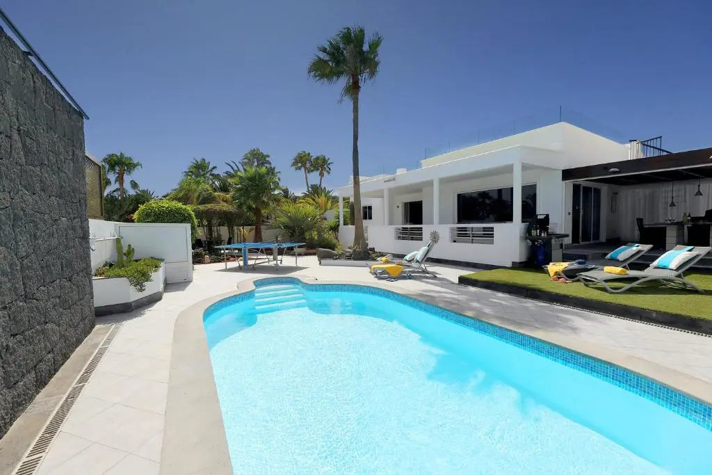 Luxury Puerto Calero Villa Casa Nublo 3 Bedrooms & Private Pool