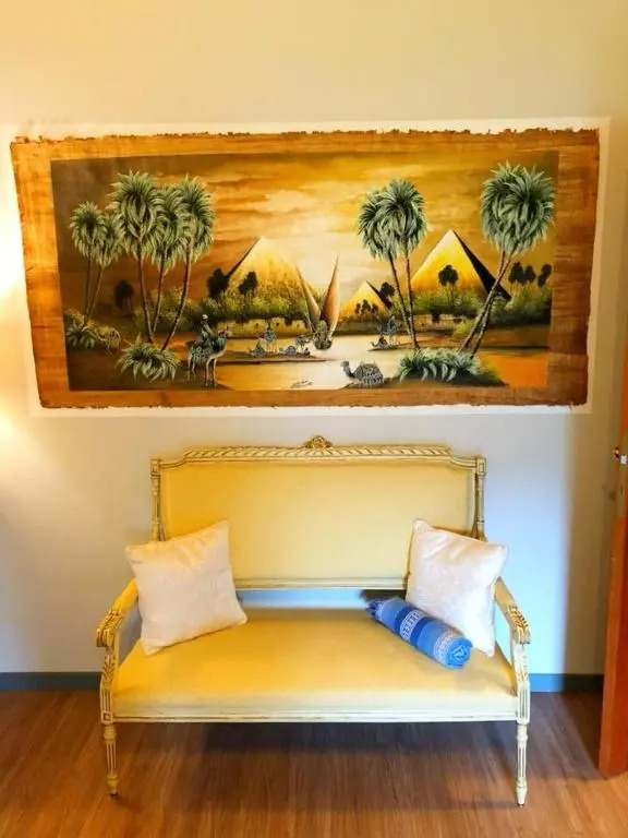 B&B Bourgeoisie***