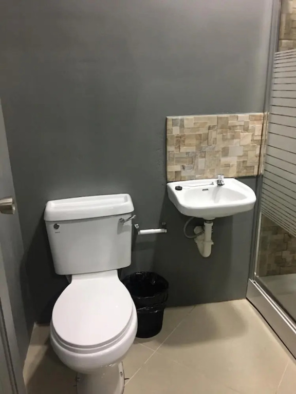 Island Vibes Suites